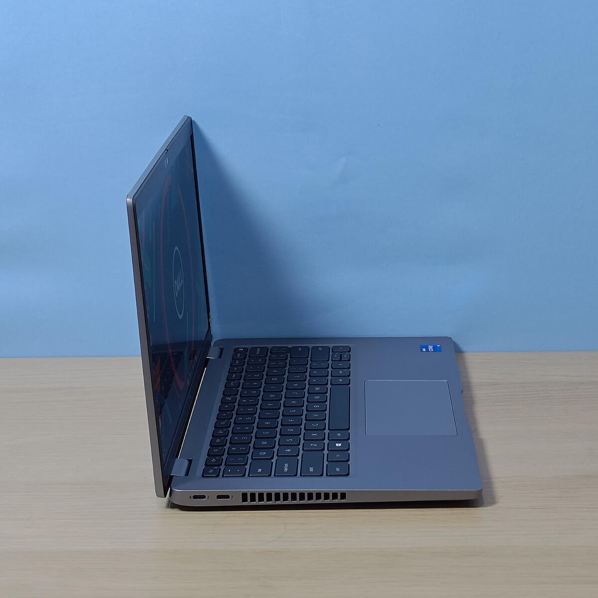 Dell Latitude 5420 Samping Kiri Butik Laptop