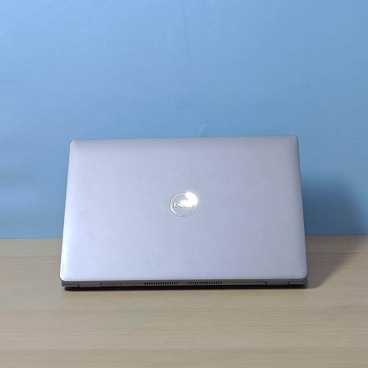 Dell Latitude 5420 Belakang Tengah Butik Laptop