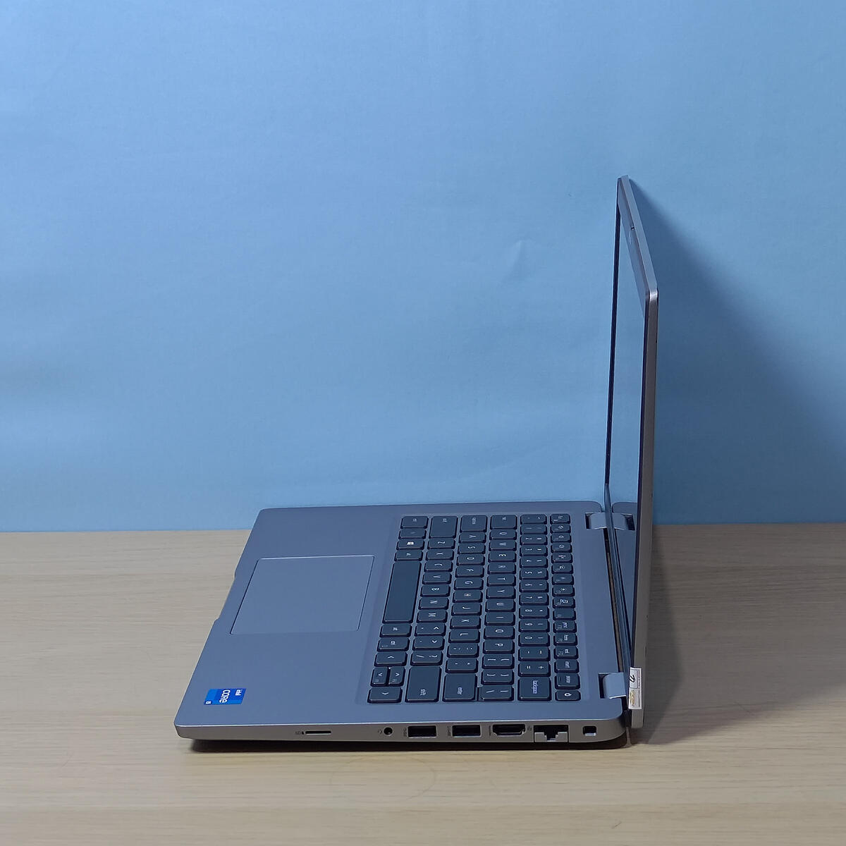 Dell Latitude 5420 Samping Kanan Butik Laptop